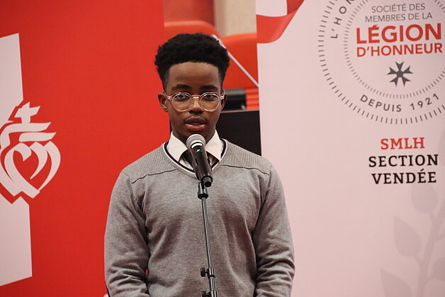 Un candidat au concours d'éloquence