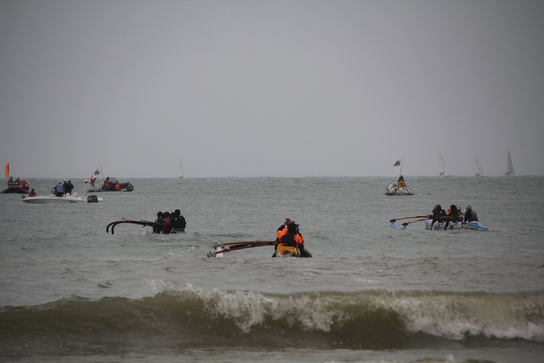 Des participants au départ de la Vendée Va'a Des participants au départ de la Vendée Va'a