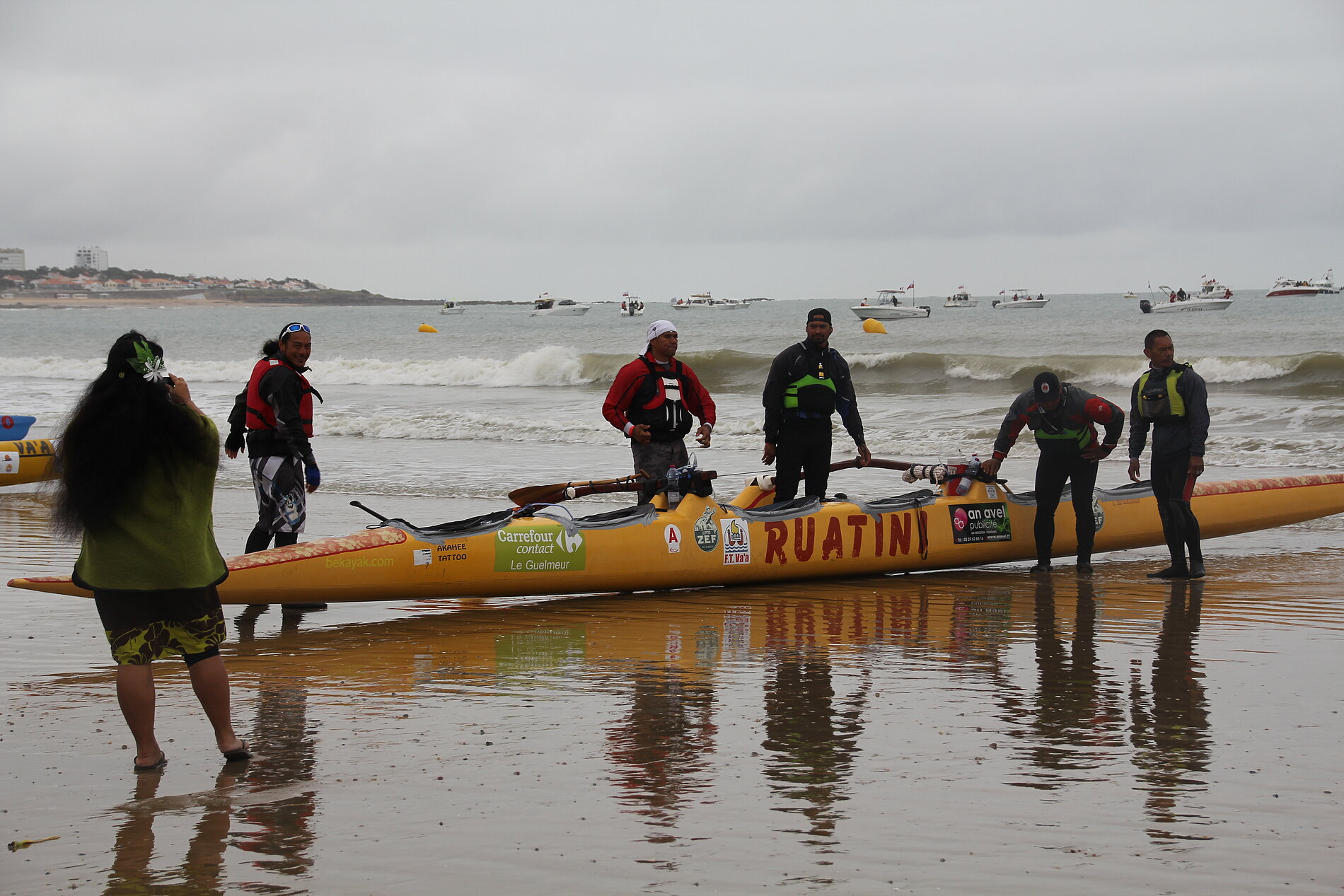 Des participants au départ de la Vendée Va'a Des participants au départ de la Vendée Va'a