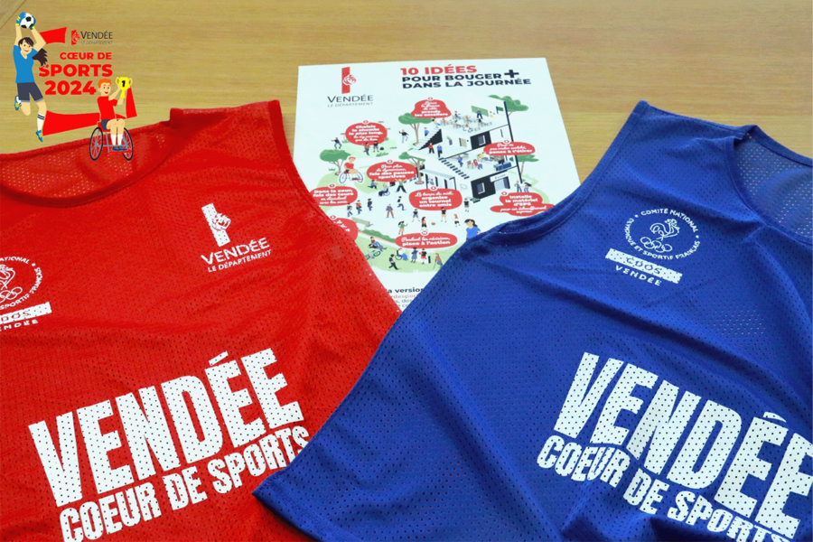 Le kit Vendée cœur de sports composé de deux chasubles et d'un poster. Le kit Vendée cœur de sports composé de deux chasubles et d'un poster.