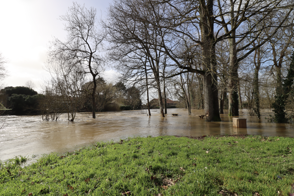 Crue à Moutiers-sur-le-Lay Crue à Moutiers-sur-le-Lay
