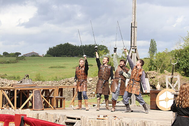 Le spectacle La revanche des machines au Château de Tiffauges