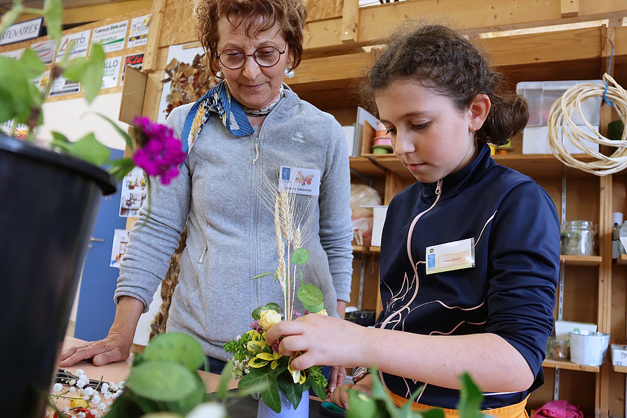 Initiation à l'art floral à l'Outil en main, à la Châtaigneraie.