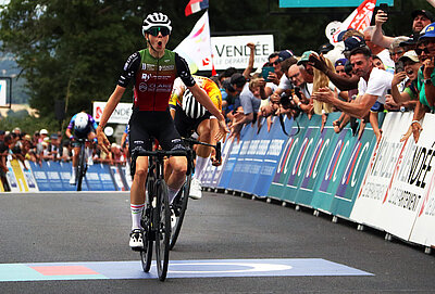 La victoire de Noémie Abgrall au sommet du Mont des Alouettes lors des Championnats de France de cyclisme sur route aux Herbiers