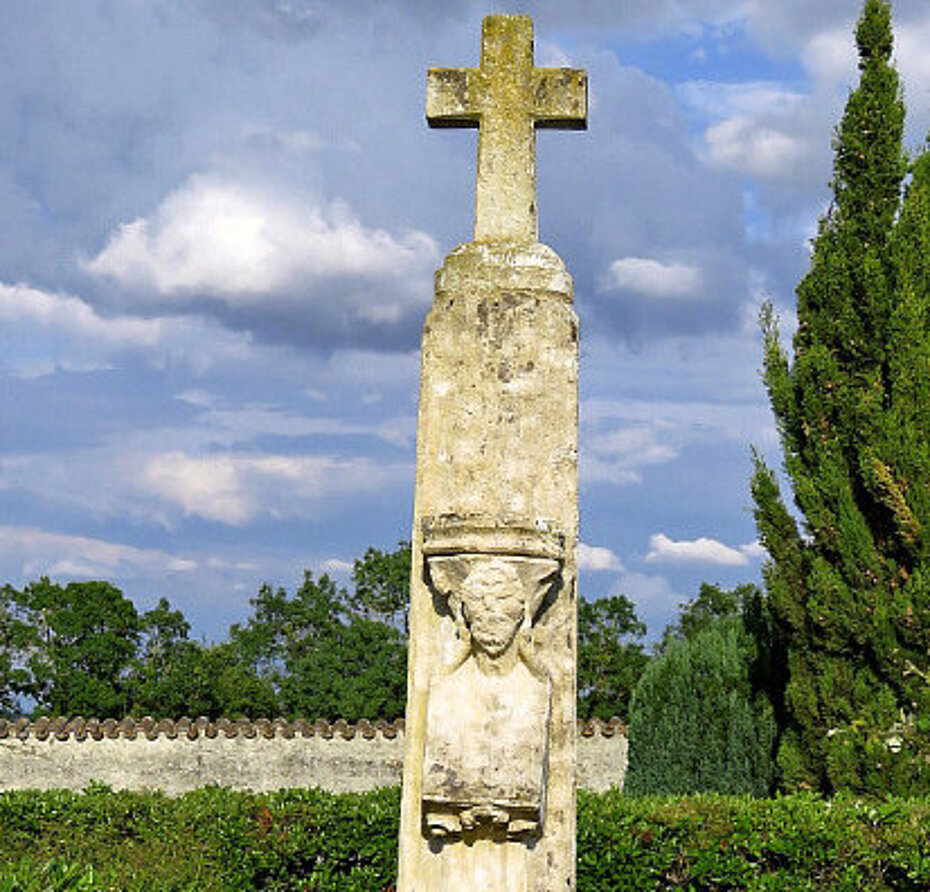 La croix hosannière de Maillezais