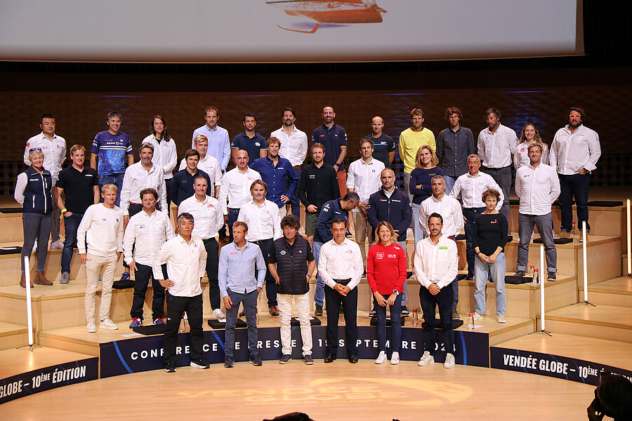 La photo de famille avant le grand départ La photo de famille avant le grand départ