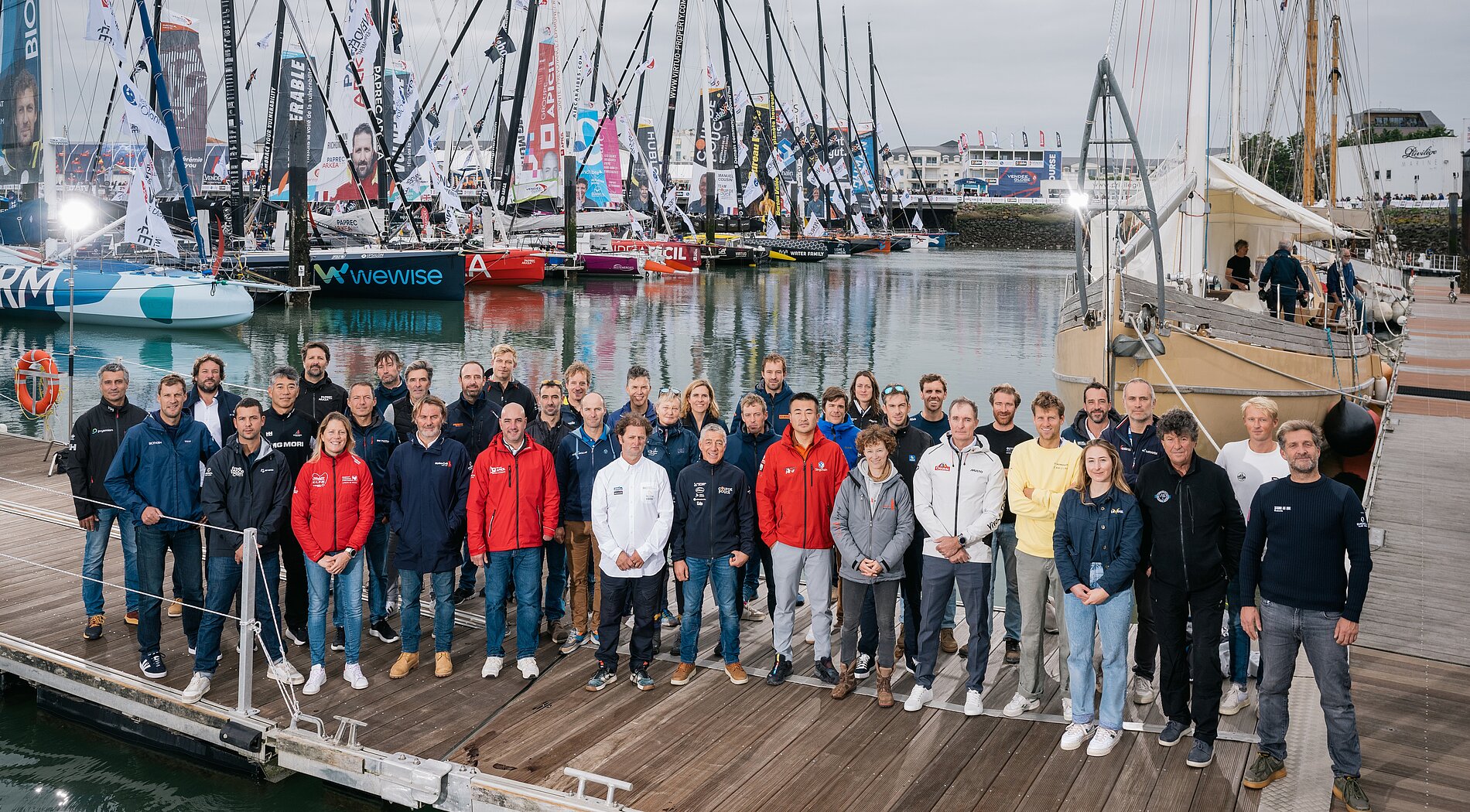 Les 40 skippers lors du départ en 2024 Les 40 skippers lors du départ en 2024